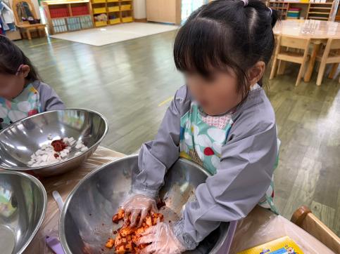 아삭아삭! 맛있는 깍두기 만들기